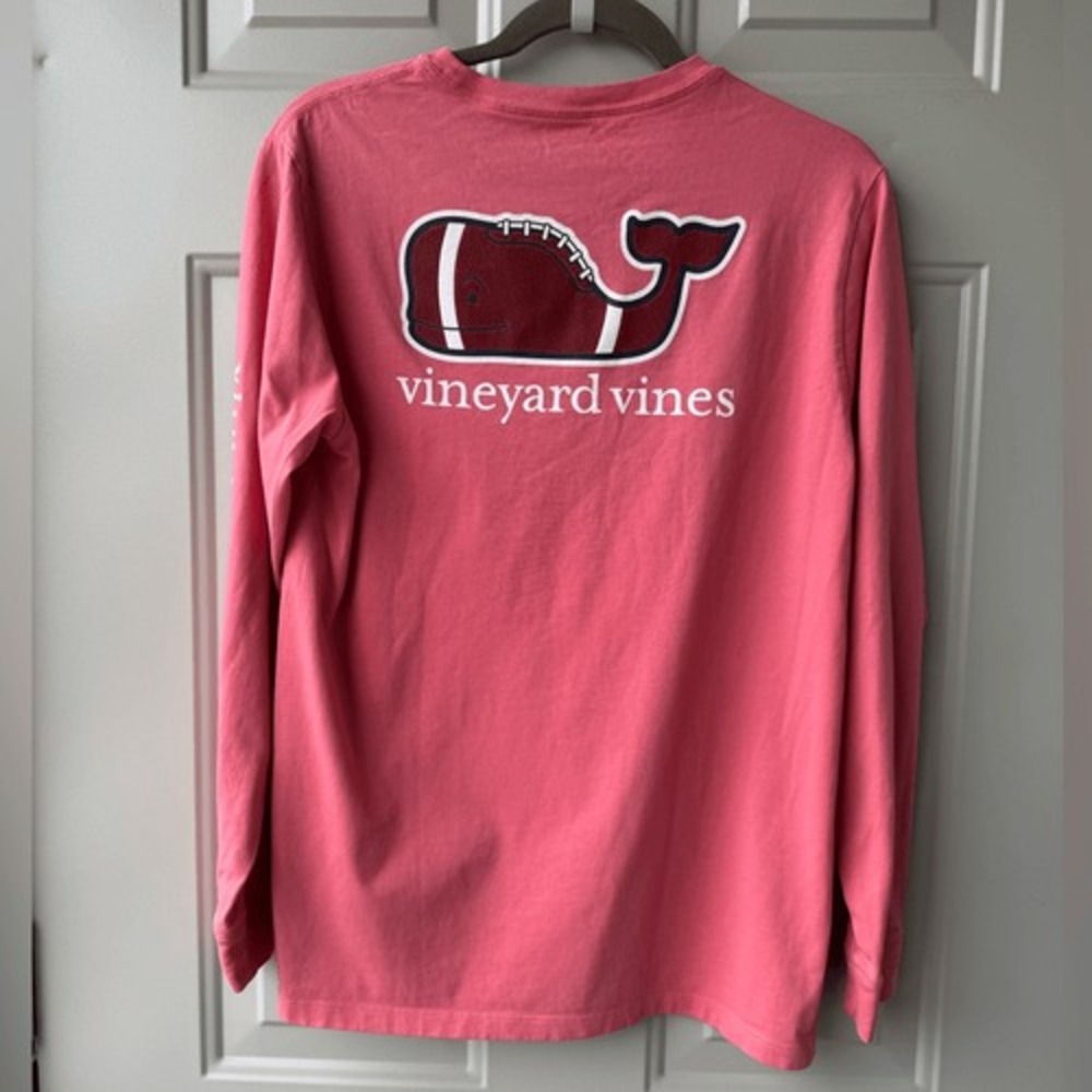 Vineyard Vines Football Whale Graphic Long Sleeve‎ T-Shirt XL (18) Youth Pink